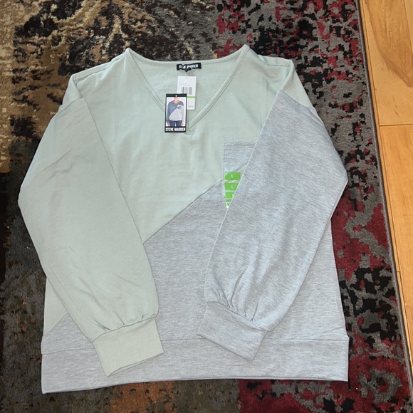 Steve Madden Sweaters - NWT Steve Madden Sweater